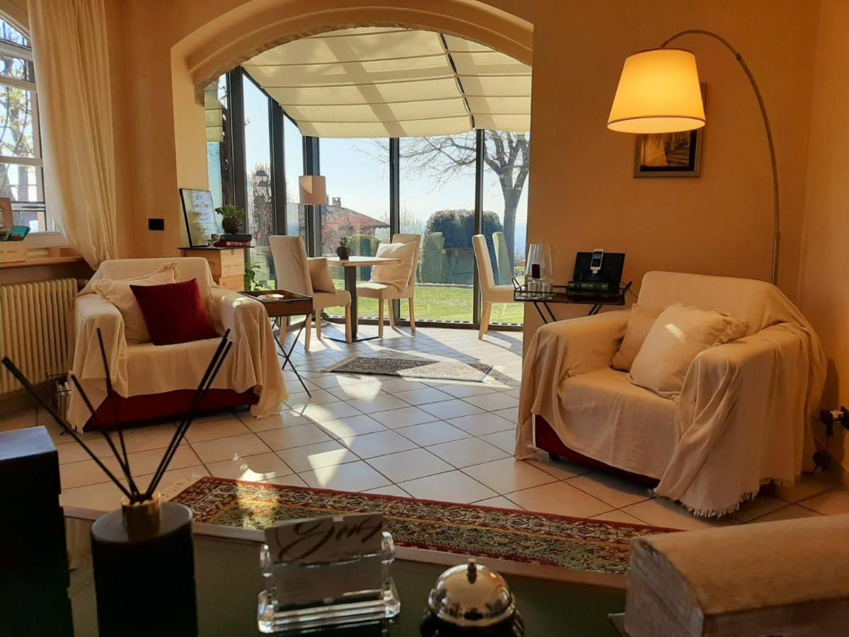 Relais Juliette Hotel La Morra Exterior photo